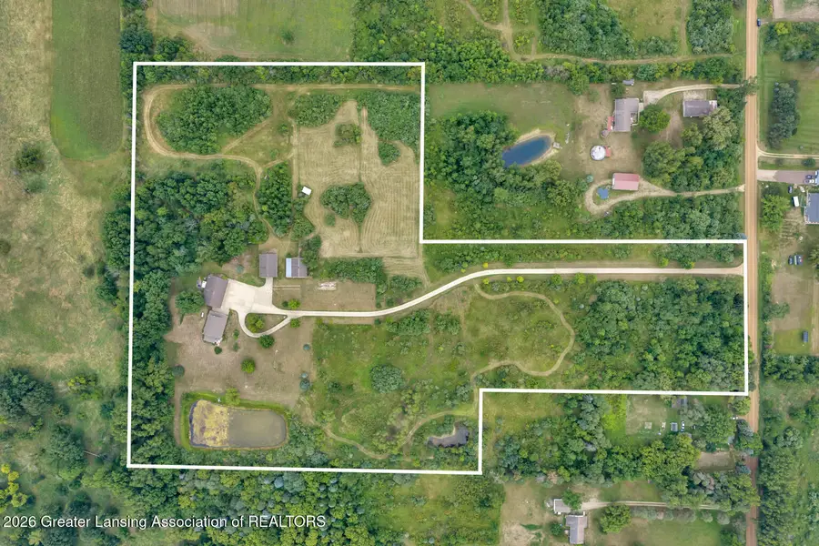 1531 W County Line Road, Saint Johns, MI 48879 - #2