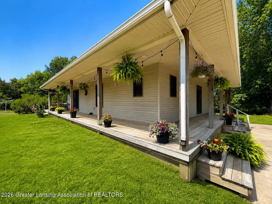 1531 W County Line Road, Saint Johns, MI 48879 - #3