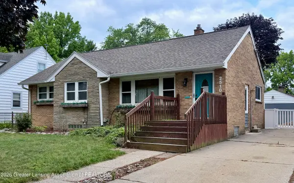 2510 Wellington Road, Lansing, MI 48910