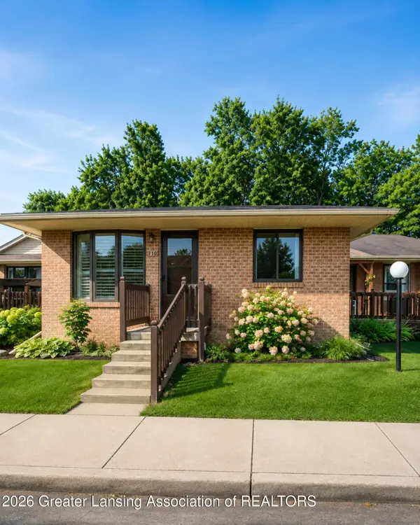 239 S Bonnie Brook Drive #57, Charlotte, MI 48813