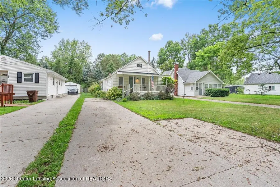 211 N Deerfield Avenue, Lansing, MI 48917 - #2
