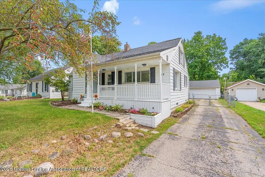314 N Logan Street, Dewitt, MI 48820 - #3