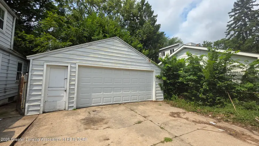 954 Daisy Lane, East Lansing, MI 48823 - #3