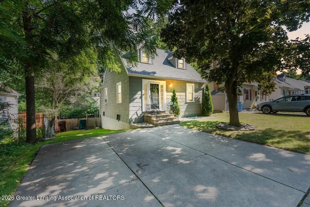 617 Irvington Avenue, Lansing, MI 48910 - #1