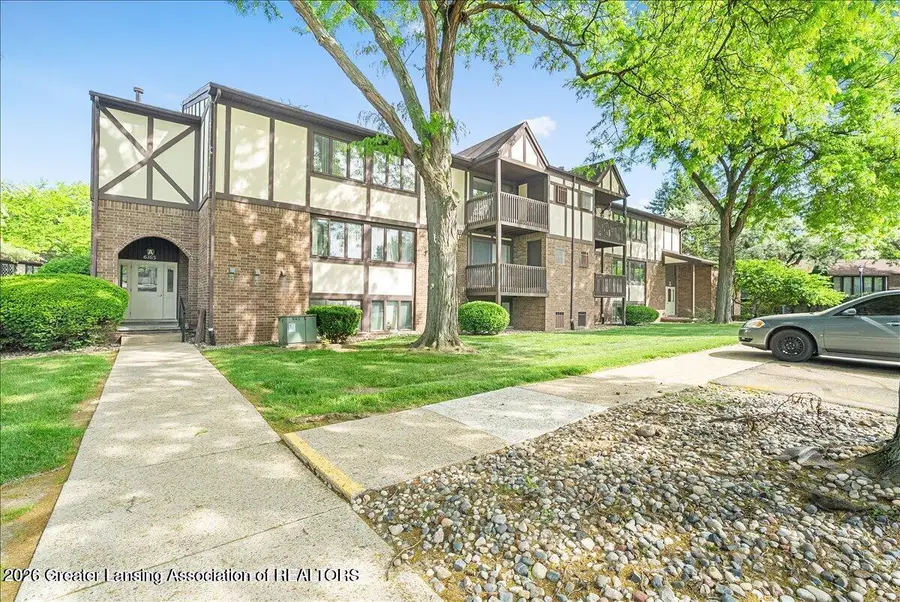 6165 E Innkeepers Court #76, East Lansing, MI 48823 - #2