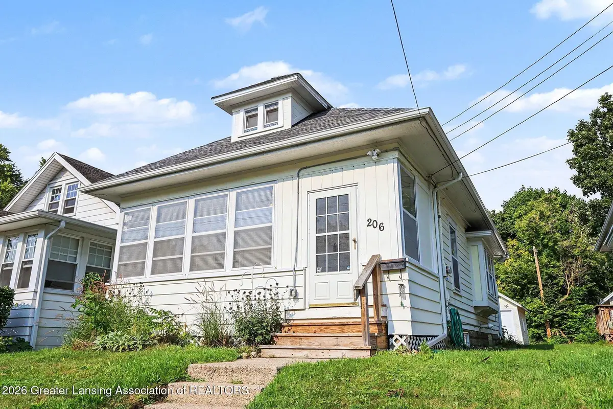 206 S Magnolia Avenue, Lansing, MI 48912 - #1