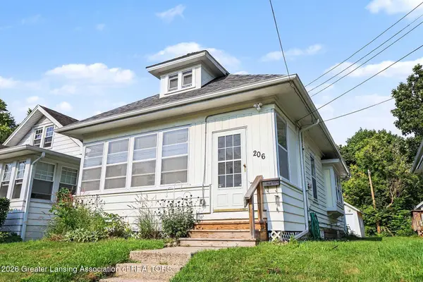 206 S Magnolia Avenue, Lansing, MI 48912