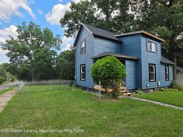1201 Lathrop Street, Lansing, MI 48912