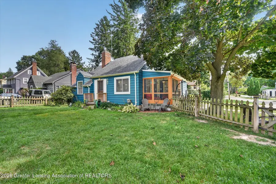 247 Oxford Road, East Lansing, MI 48823 - #2