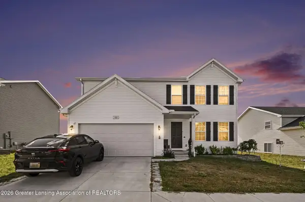 608 Muirfield Drive, Eaton Rapids, MI 48827