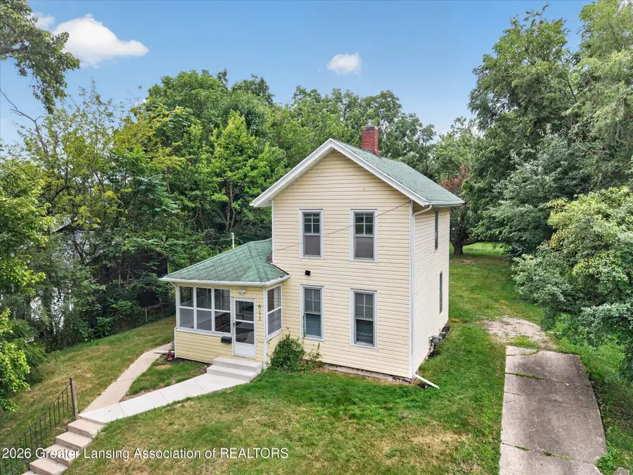 611 Oakhill Avenue, Jackson, MI 49201 - #2