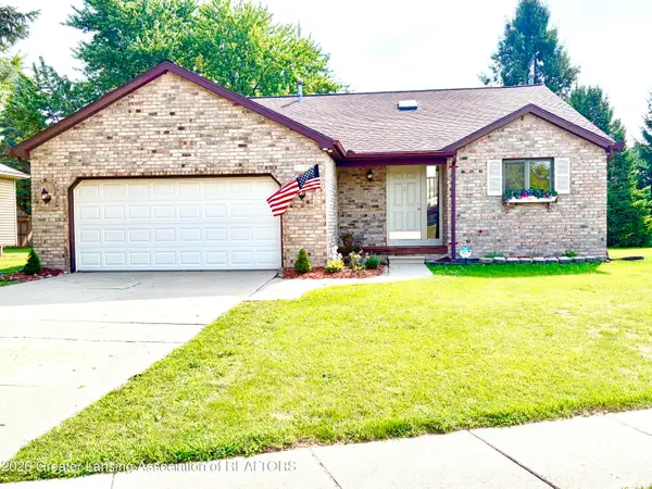 1114 Wolf Run Drive, Lansing, MI 48917