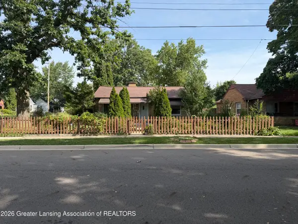 1424 Poxson Avenue, Lansing, MI 48910