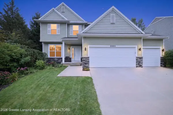 6980 Abbey Lane #86, Grand Ledge, MI 48837