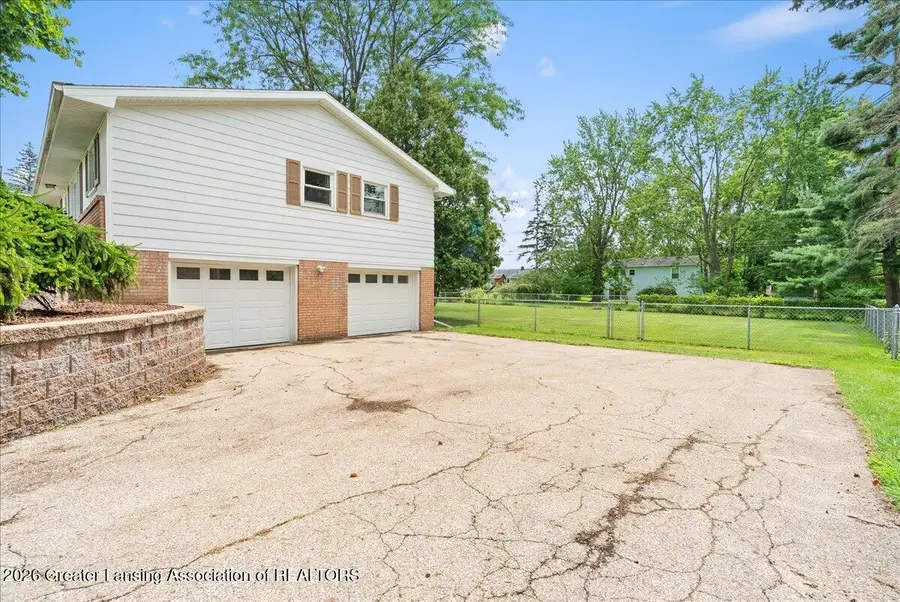 6635 Picketts Way, Lansing, MI 48917 - #3