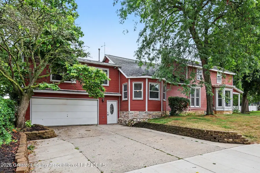 110 S Ottawa Street, Saint Johns, MI 48879 - #2
