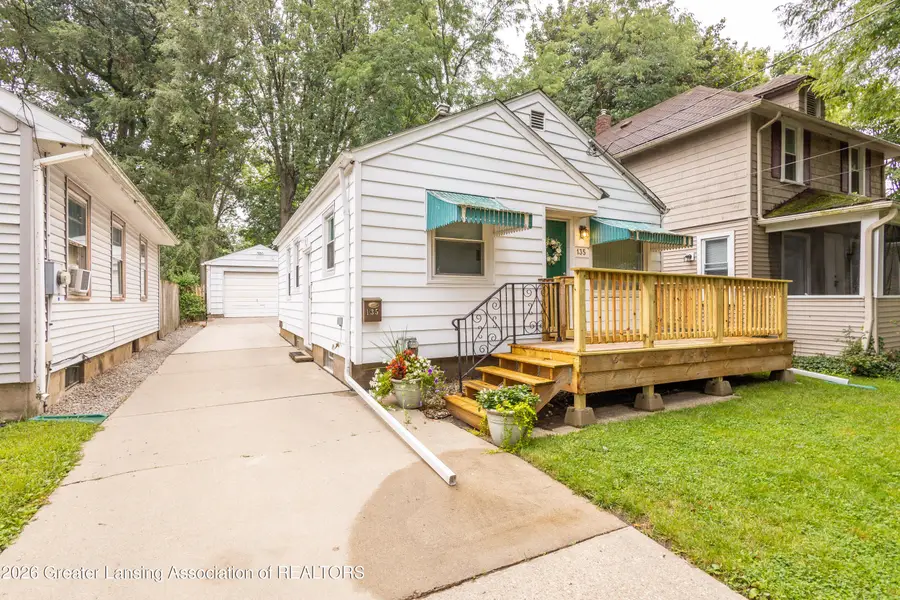 135 S Hayford Avenue, Lansing, MI 48912 - #2