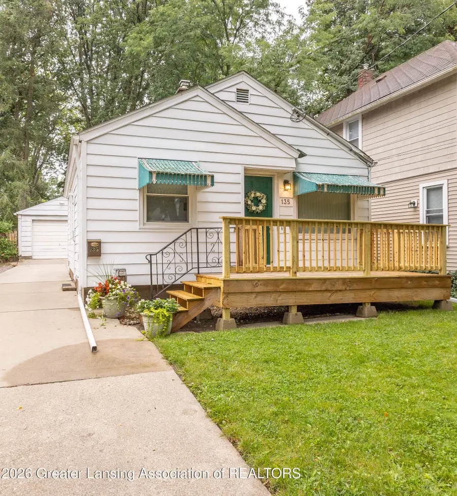 135 S Hayford Avenue, Lansing, MI 48912 - #3