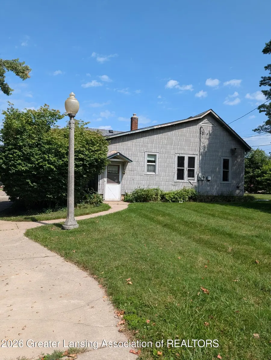 123 W Middle Street, Williamston, MI 48895 - #3