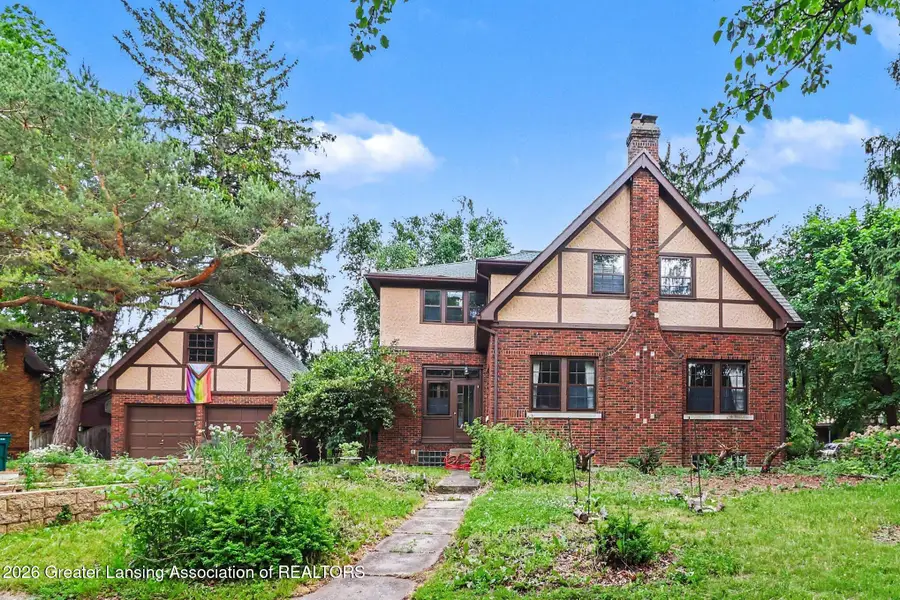 1726 W Lenawee Street, Lansing, MI 48915 - #2
