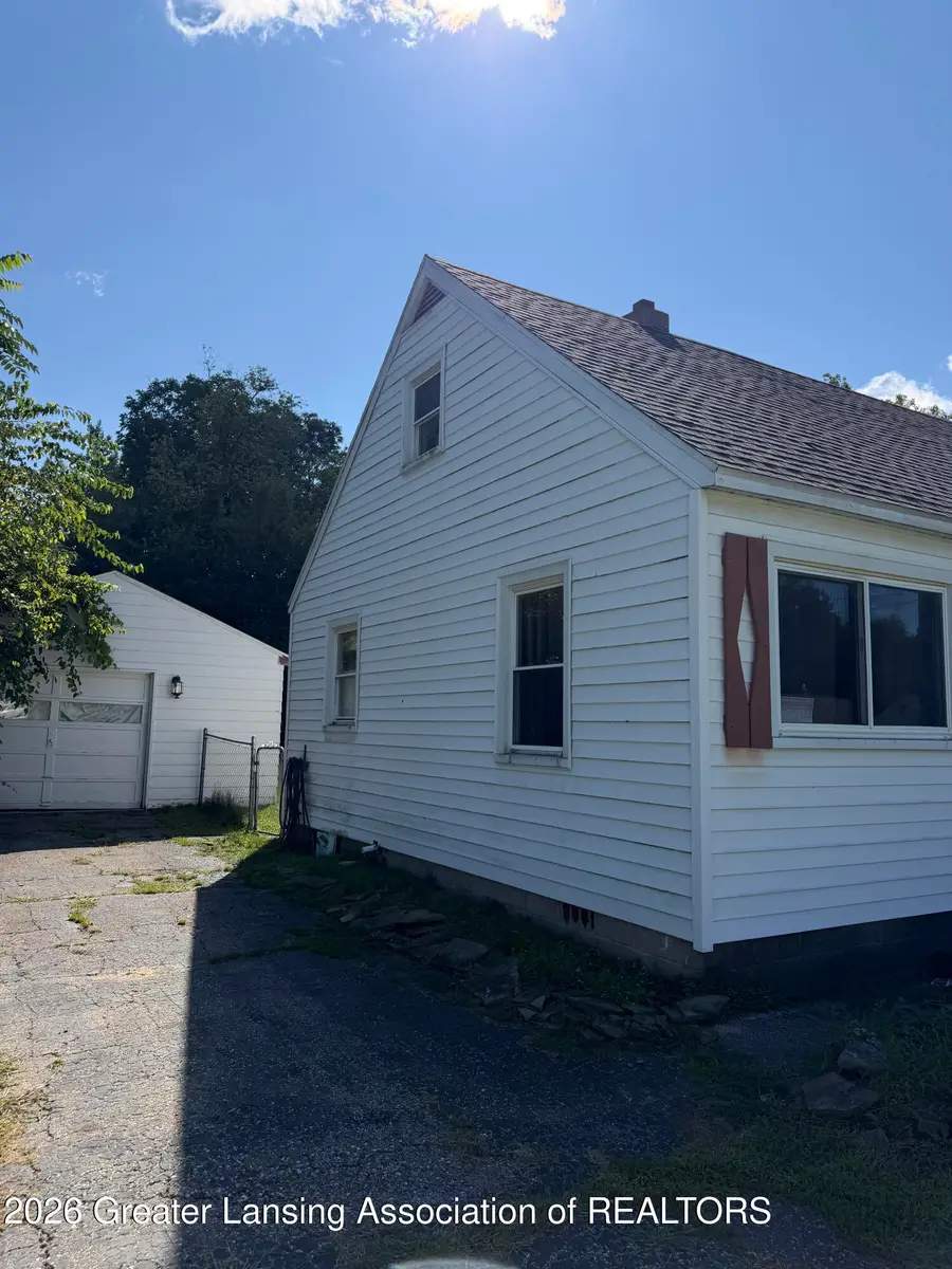 6301 Coulson Court, Lansing, MI 48911 - #2