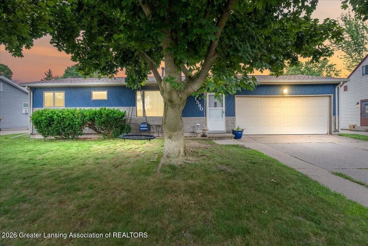 1580 Grayfriars Avenue, Holt, MI 48842 - #1