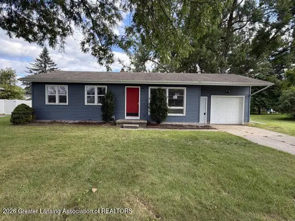 3717 Starlight Lane, Lansing, MI 48911