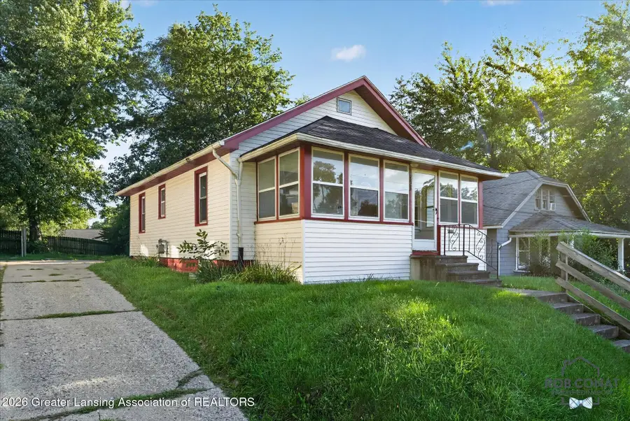 303 E Prospect Street, Jackson, MI 49203 - #3