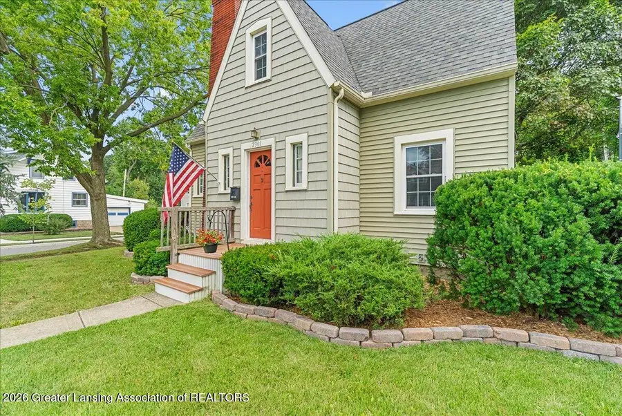 2301 Strathmore Road, Lansing, MI 48910 - #2