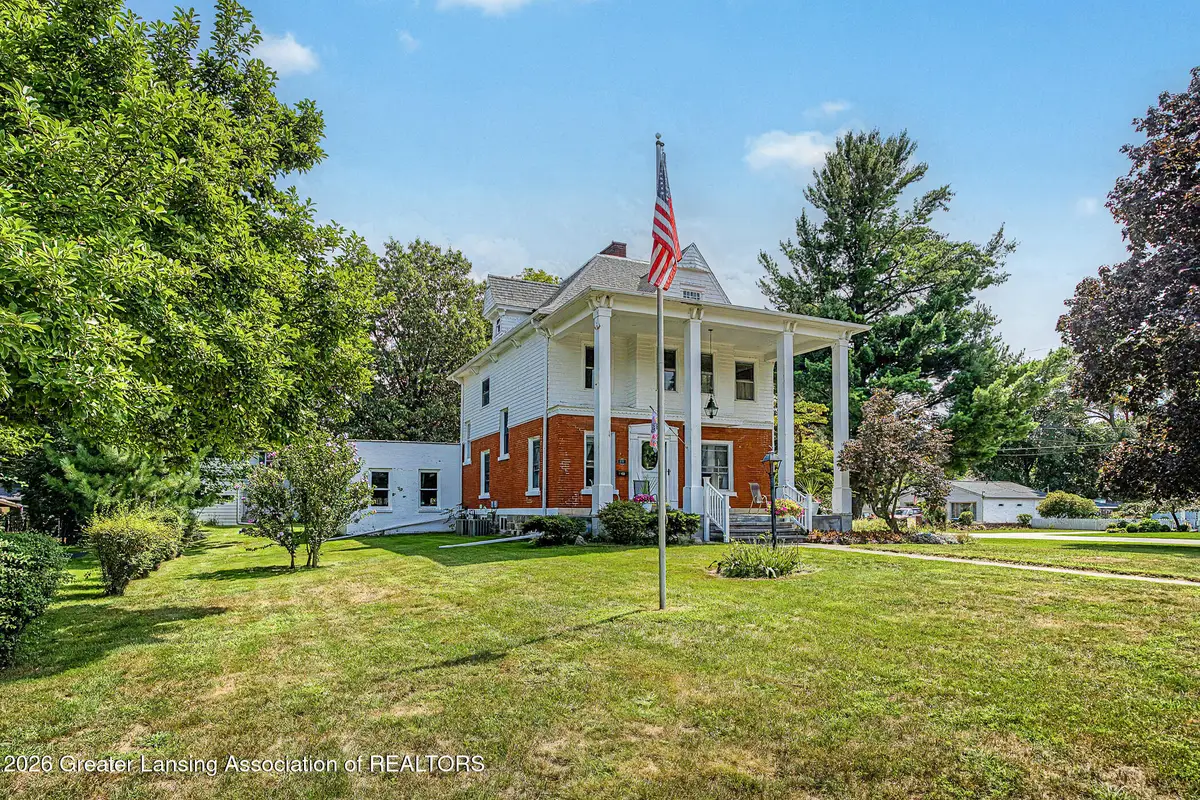 317 S Clinton Street, Stockbridge, MI 49285 - #1