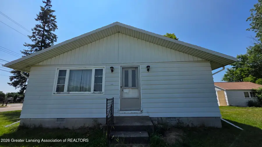 1323 E Willoughby Road, Lansing, MI 48911 - #3