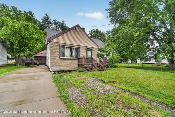 2212 Auburn Avenue, Holt, MI 48842