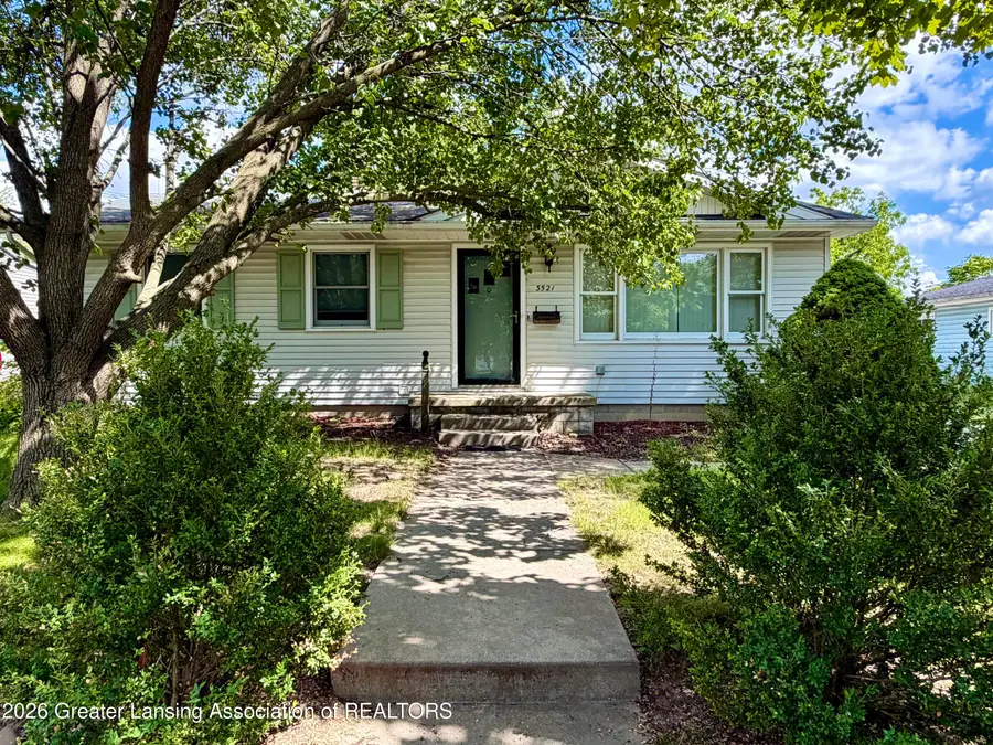 3521 Palmer Street, Lansing, MI 48910 - #2