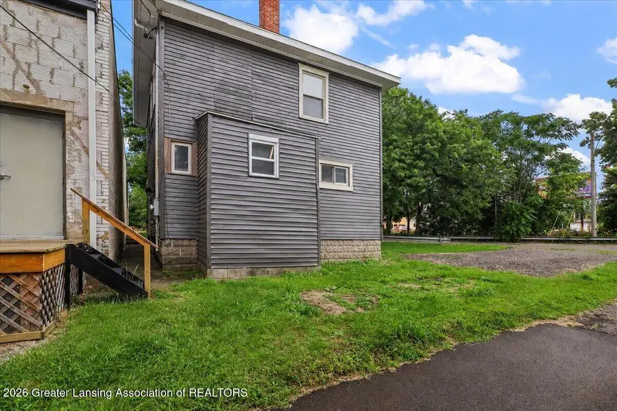 1818 S Washington Avenue, Lansing, MI 48910 - #2