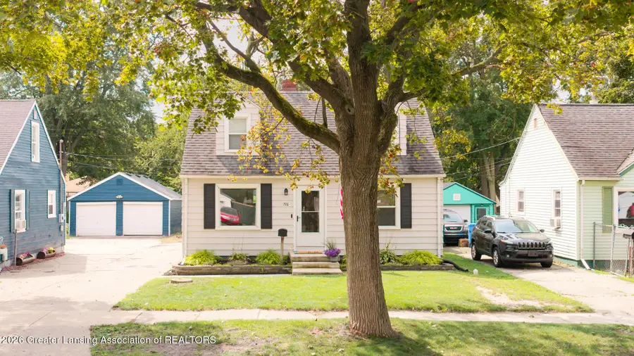 716 Ridgewood Avenue, Lansing, MI 48910 - #2