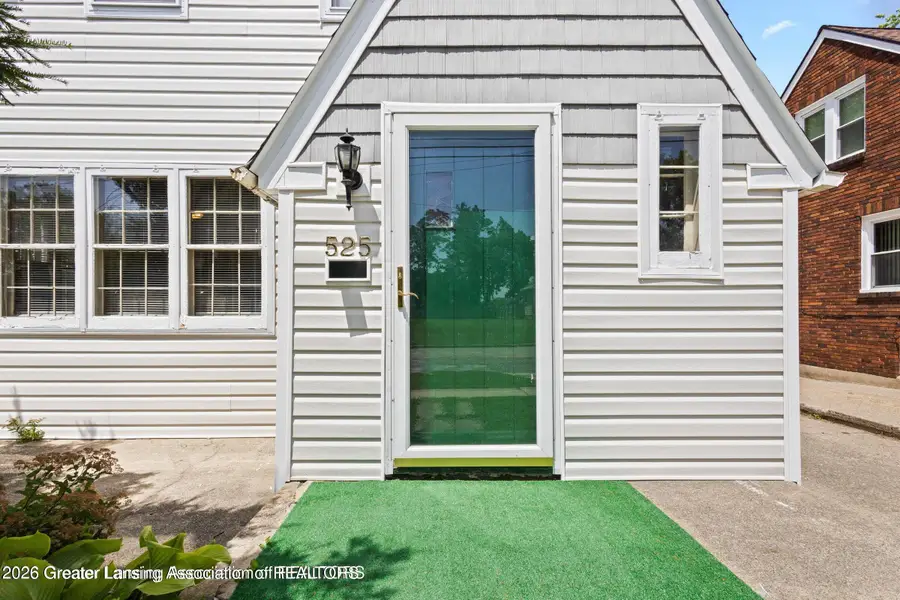 525 E Mount Hope Avenue, Lansing, MI 48910 - #2