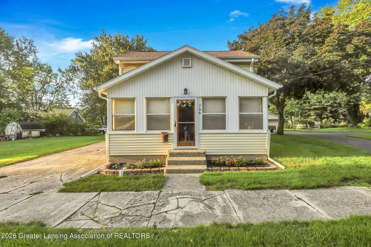 706 E Higham Street, Saint Johns, MI 48879 - #1