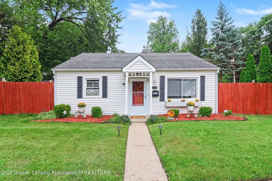2715 Marion Avenue, Lansing, MI 48910 - #2