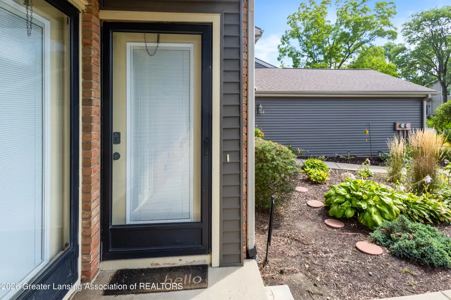 1324 N Chartwell Carriage Way, East Lansing, MI 48823 - #2