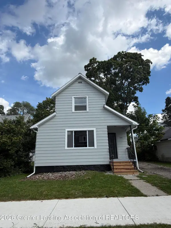 308 Bartlett Street, Lansing, MI 48915