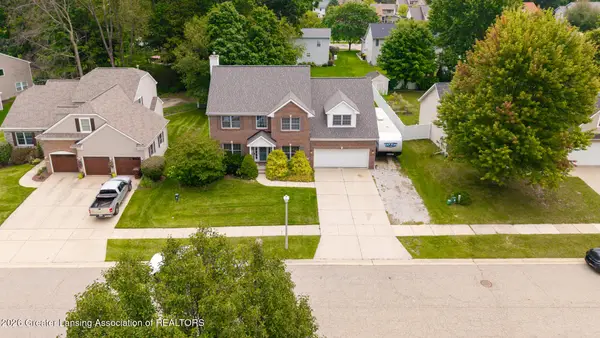 2212 Beechnut Trail, Holt, MI 48842