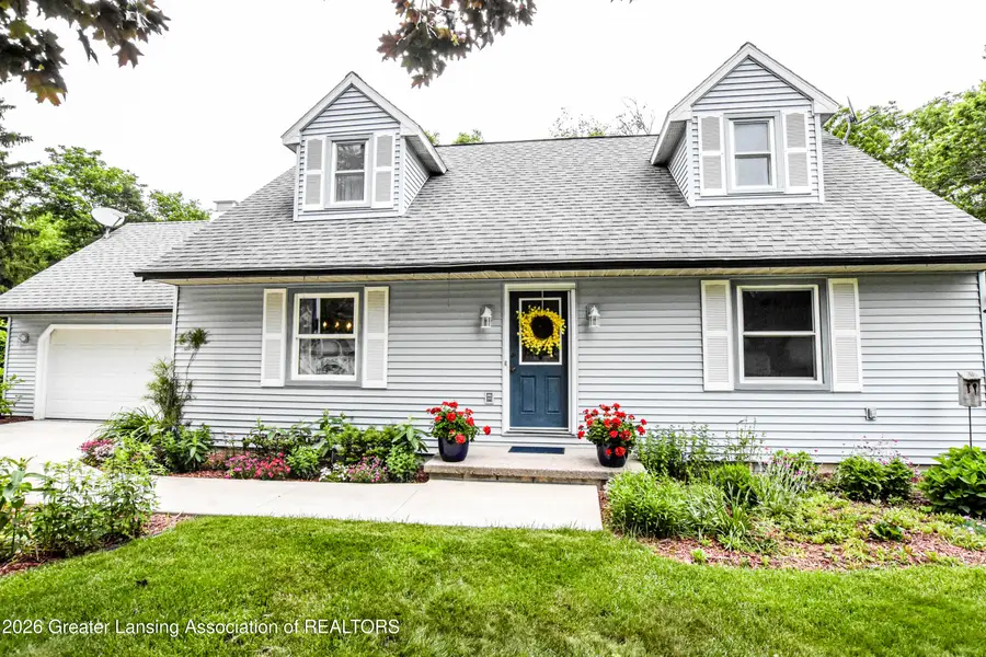 1820 Schoolcraft Street, Holt, MI 48842 - #2
