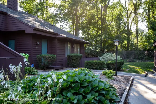 101 E Jolly Road #B8 Unit 24, Lansing, MI 48910
