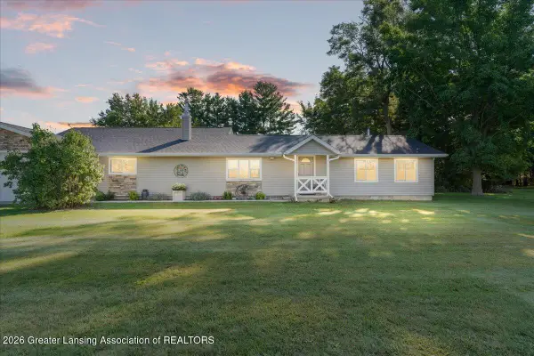 5220 N Saint Clair Road, Elsie, MI 48831