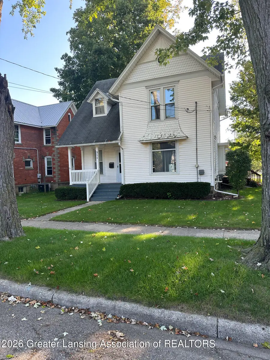 311 S Clinton Avenue, Saint Johns, MI 48879 - #3