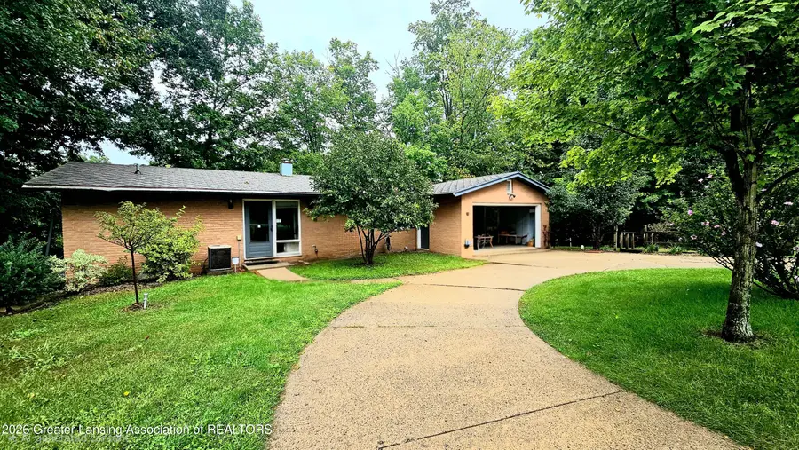 9777 Vfw Road, Eaton Rapids, MI 48827 - #2