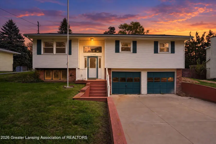 11134 Stoney Brook Drive, Grand Ledge, MI 48837 - #2