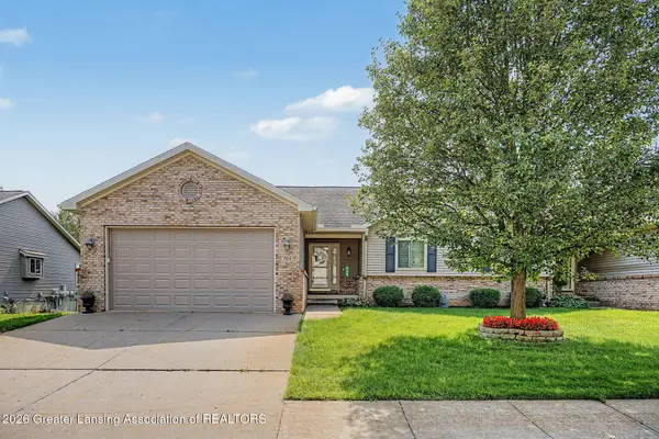 705 Treetop Trail, Charlotte, MI 48813