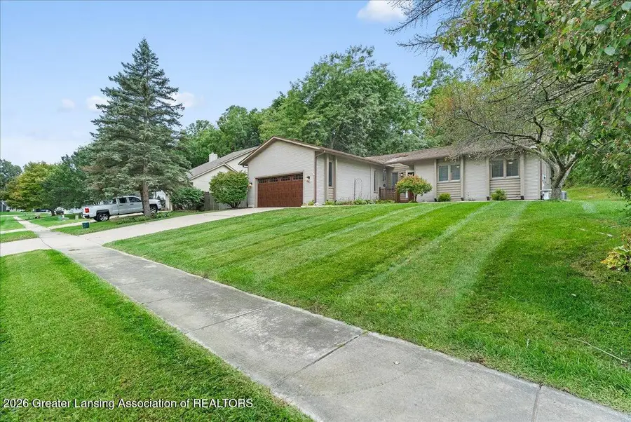 230 Williamsburg Road, Lansing, MI 48917 - #3