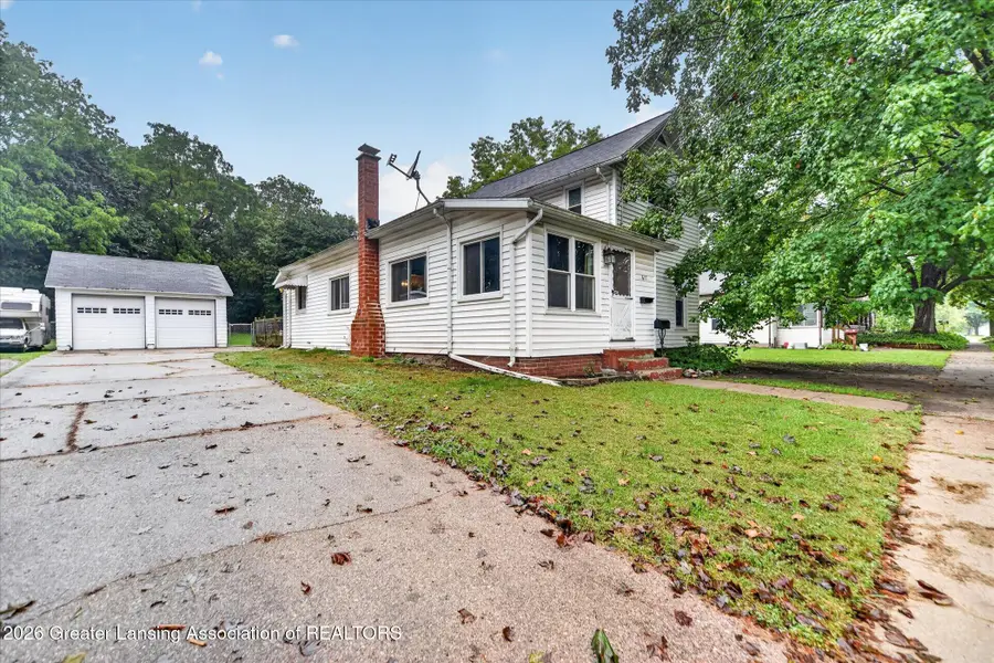 617 N Sheldon Street, Charlotte, MI 48813 - #3